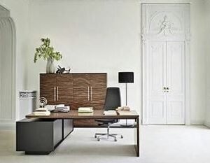 executive office table et 1 min e1621915611284.jpg